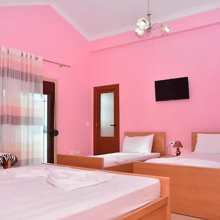Atika Hotell *